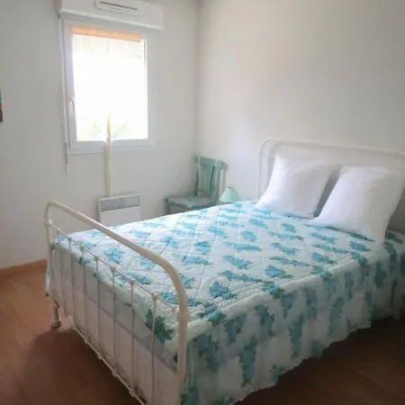 A : Port, Plages Et Commerces A Pied, Terrasse Et Parking Prive - Fr-1-239-453 Lejlighed